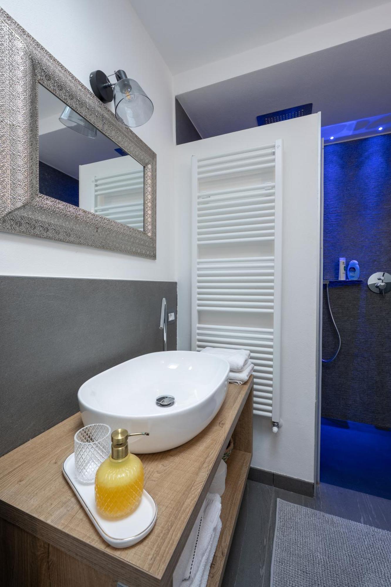 Lora Villa, With Lake View Ossuccio Ngoại thất bức ảnh